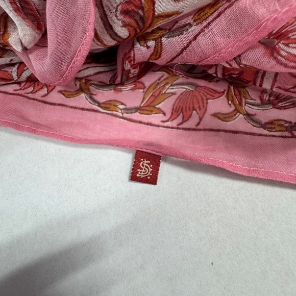 Indian Hand-Printed Floral Sarong Scarf - 93" x 36" - NEW in Bags. - Picture 7 of 13